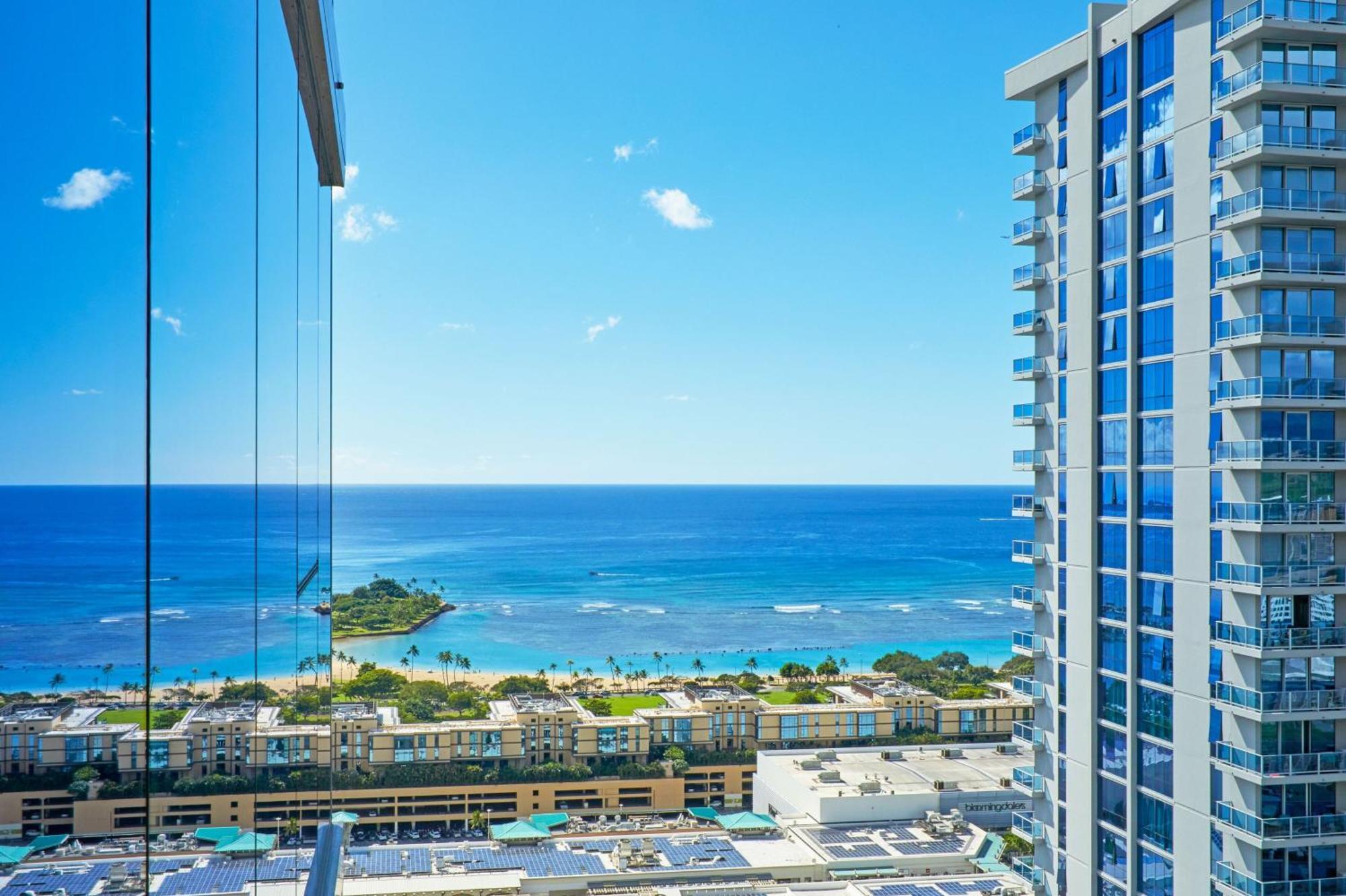 Renaissance Honolulu Hotel & Spa Bagian luar foto